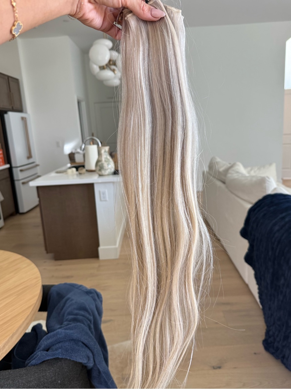 NEW 22in Hair Extension - dimensional Blonde